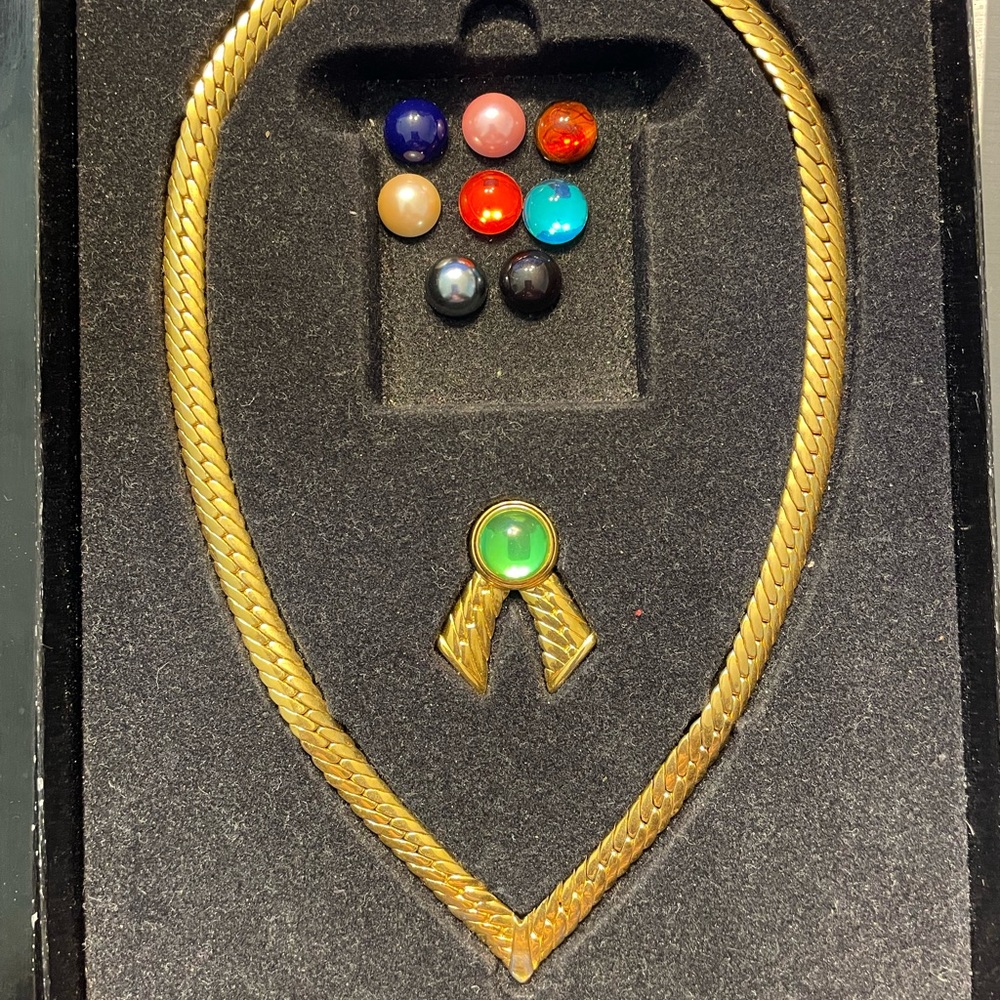 Joan Rivers necklace, vintage, gold chevron with 9 interchangeable cabochons